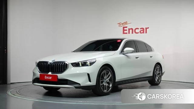 BMW 5 Series (G60) 2023 Белый из Кореи