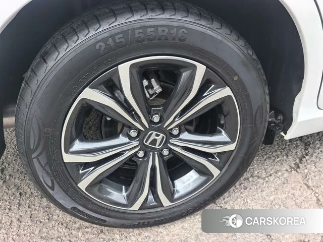 Honda Envix 2022 Белый из Китая