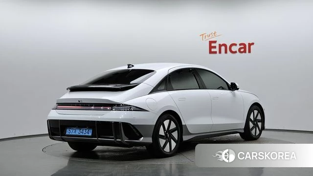 Hyundai Ionic 6 2024 Белый из Кореи