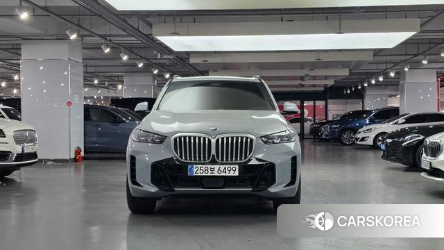 BMW X5 (G05) 2025 Небесно-голубой из Кореи