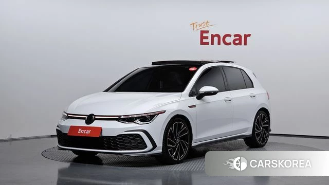 Volkswagen Golf 8th Generation 2023 Белый из Кореи