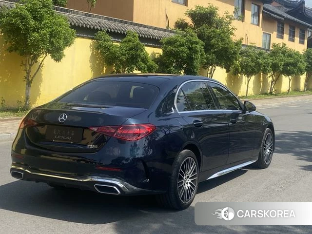 Mercedes-Benz C-class 2025 Зеленый из Китая