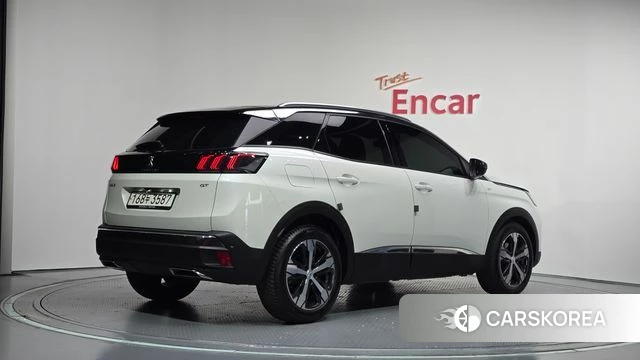 Peugeot 3008 second generation 2021 Белый из Кореи