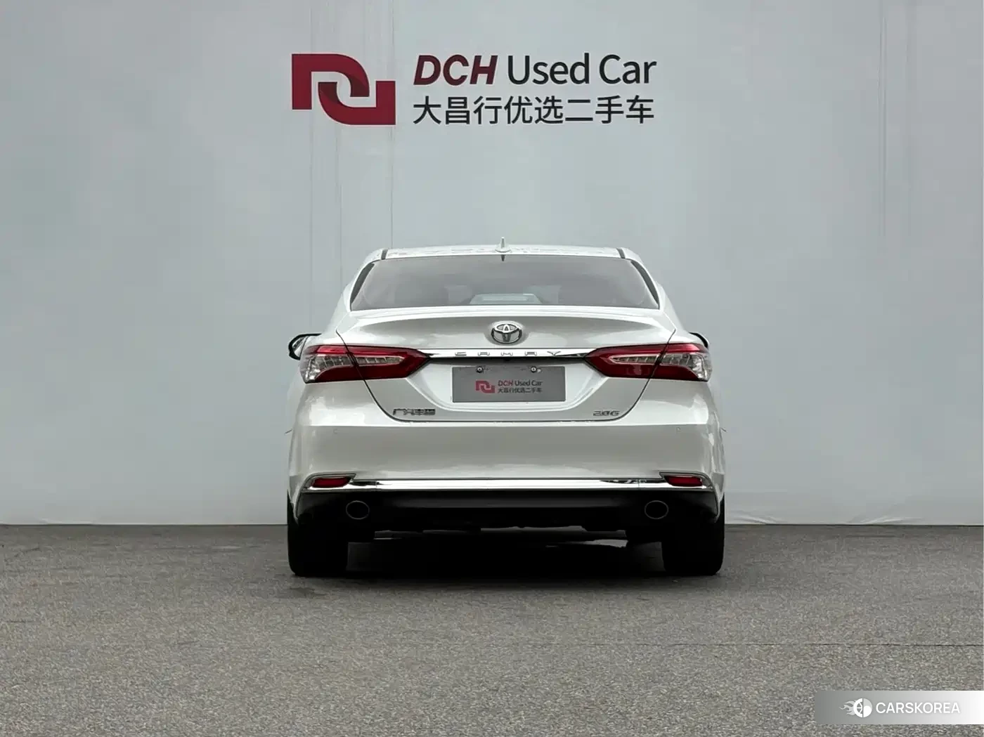Toyota Camry 2023 Белый из Китая