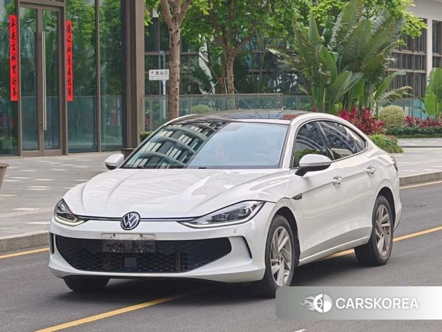 Volkswagen Lamando 2023 Белый из Китая