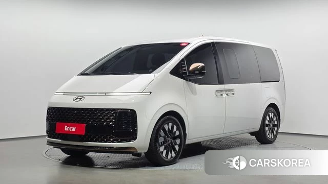 Hyundai Staria 2025 Белый из Кореи