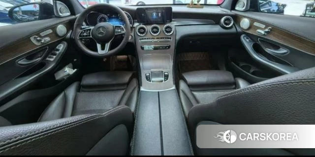 Mercedes-Benz GLC 2021 -- из Китая
