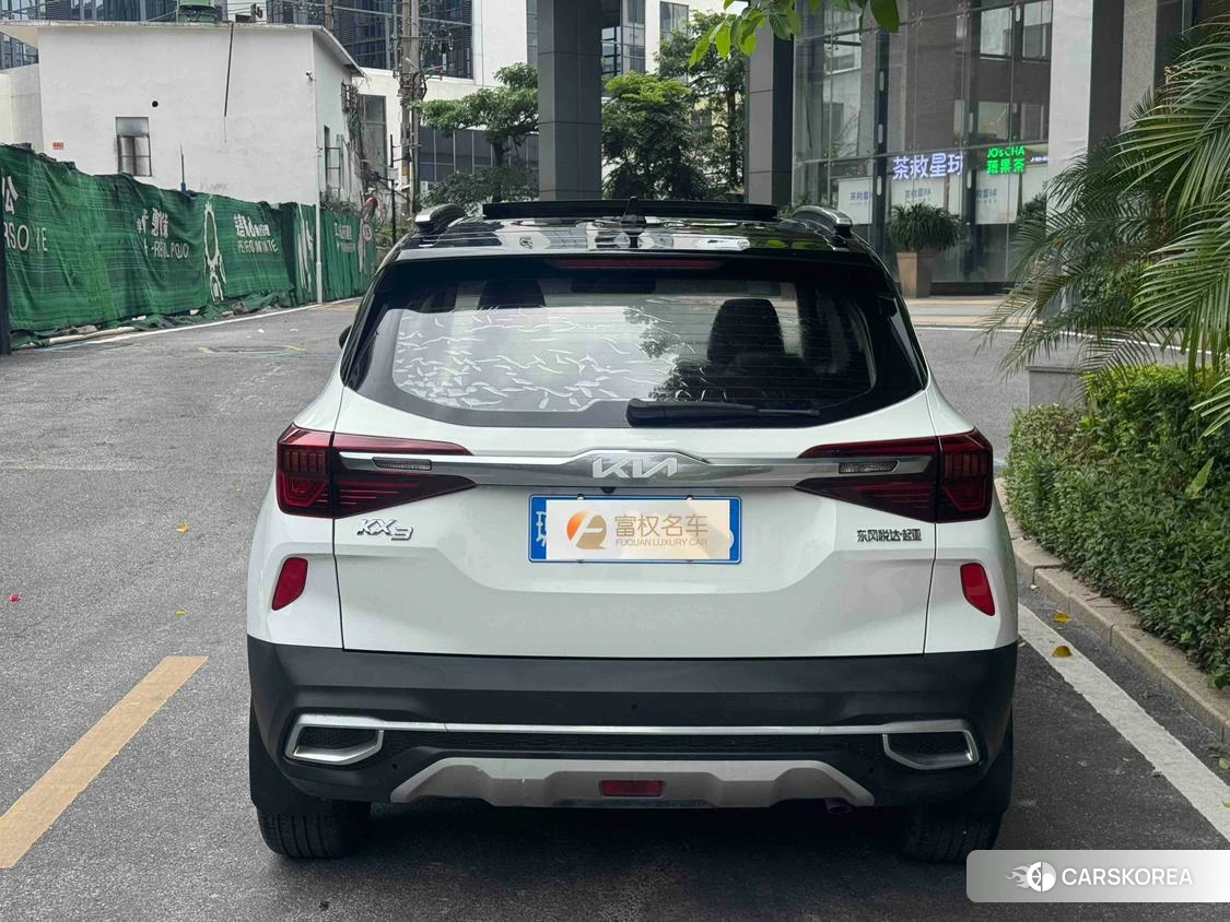 Kia KX3 2021 Белый из Китая