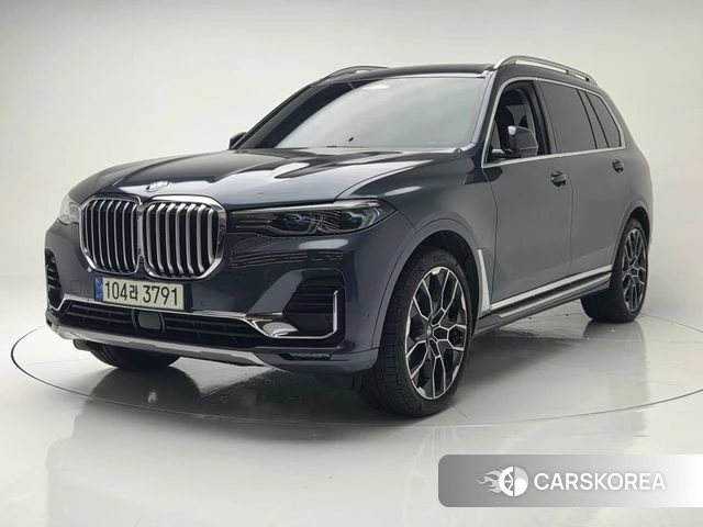 BMW X7 (G07) 2022 Серый из Кореи