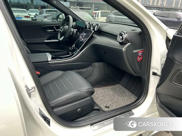 Mercedes-Benz C-class 2024 Белый из Китая