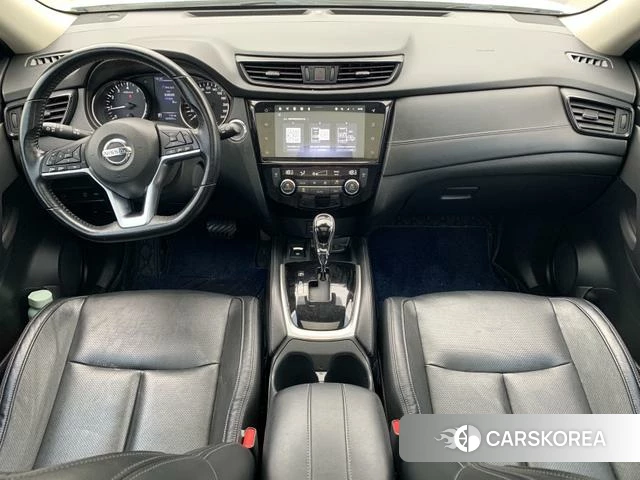 Nissan X-Trail 2021 Белый из Китая