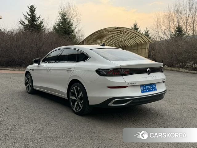 Volkswagen Lamando 2023 Белый из Китая