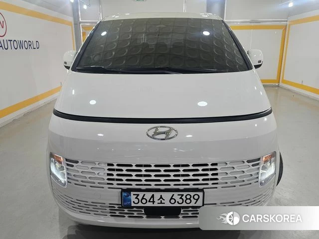 Hyundai Staria 2021 Белый из Кореи