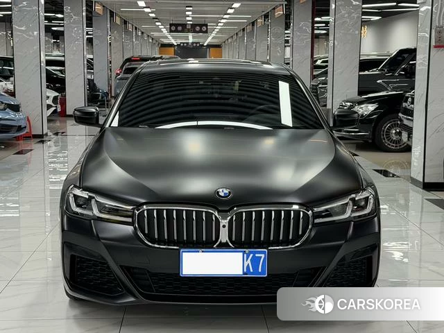 BMW 5 series 2022 Черный из Китая