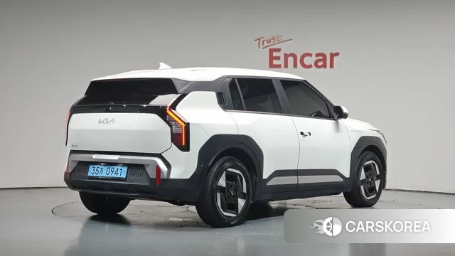 Kia EV3 2024 Белый из Кореи