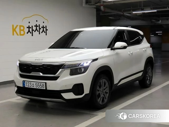 Kia Seltos 2021 Белый из Кореи