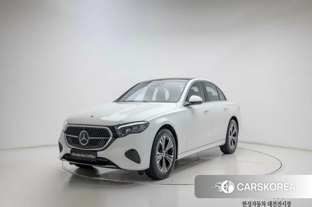 Mercedes-Benz E-Class W214 2025 Белый из Кореи