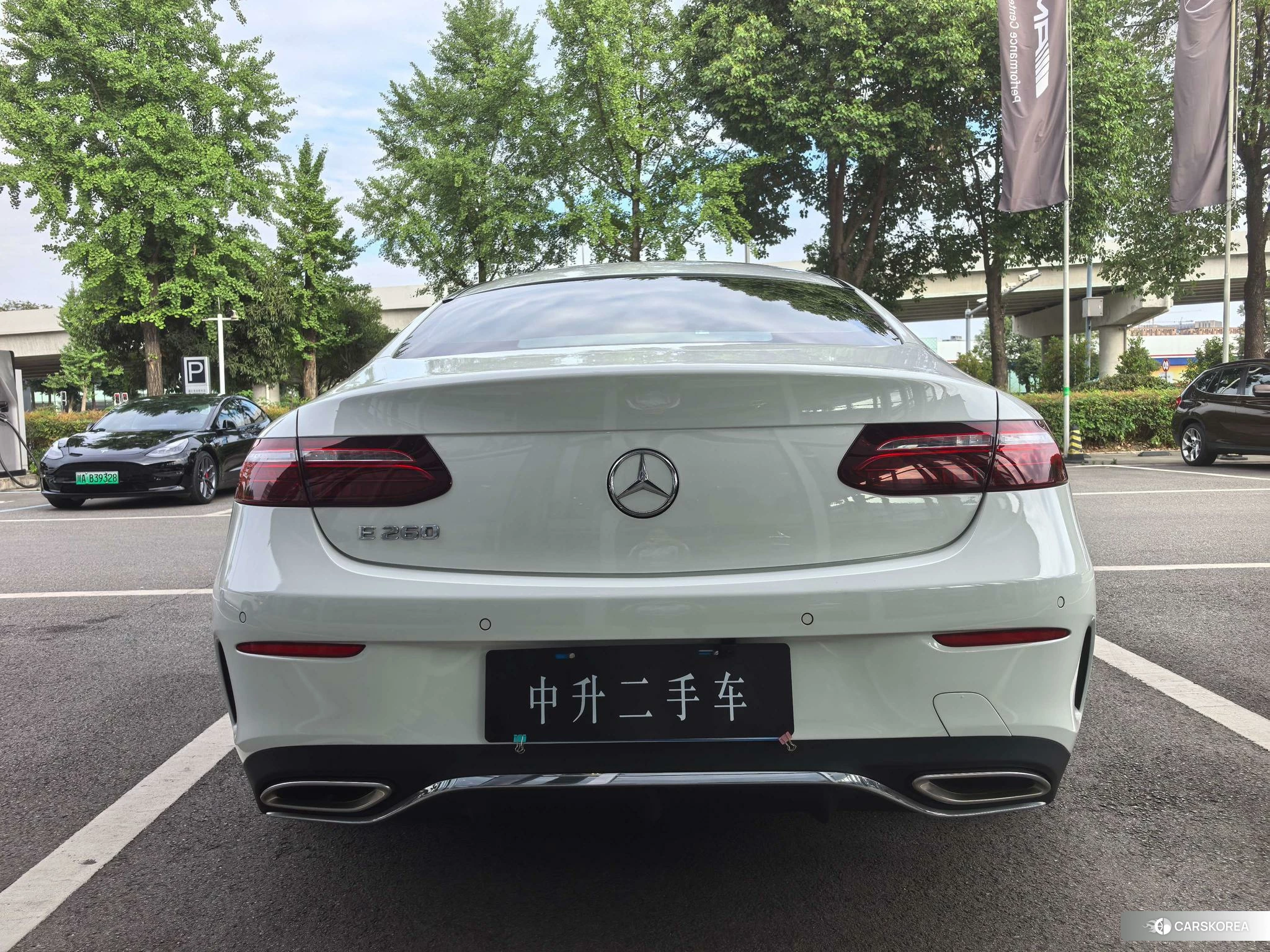 Mercedes-Benz E-Class 2020 Белый из Китая
