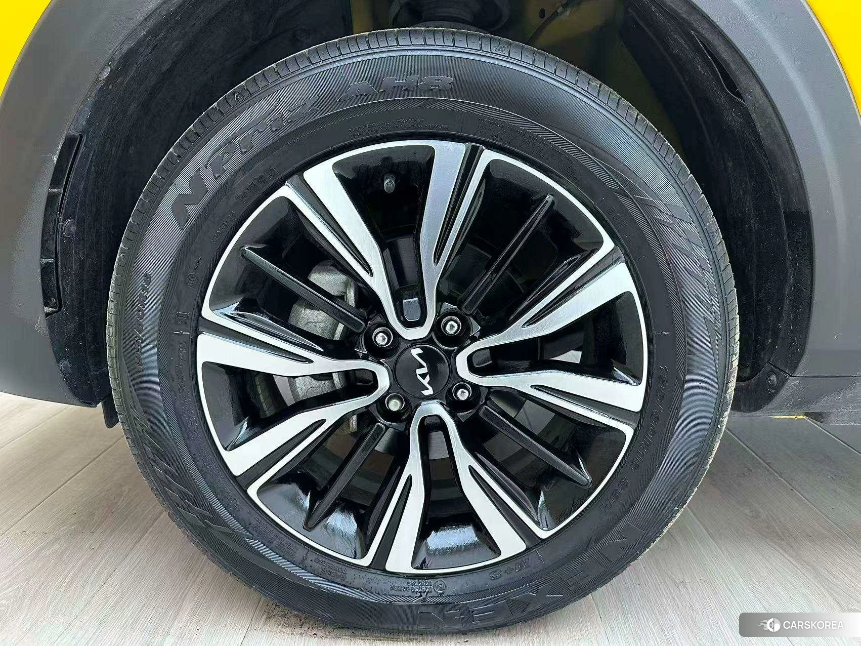 Kia KX1 2021 Желтый из Китая