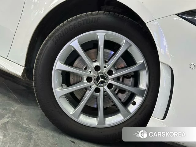 Mercedes-Benz A-Class 2020 Белый из Китая