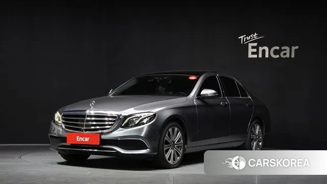 Mercedes-Benz E-Class W213 2020 Серебристо-серый из Кореи