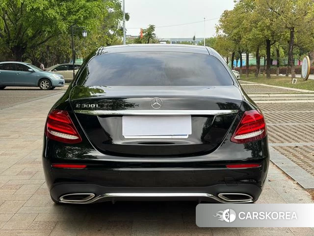 Mercedes-Benz E-Class 2020 Черный из Китая