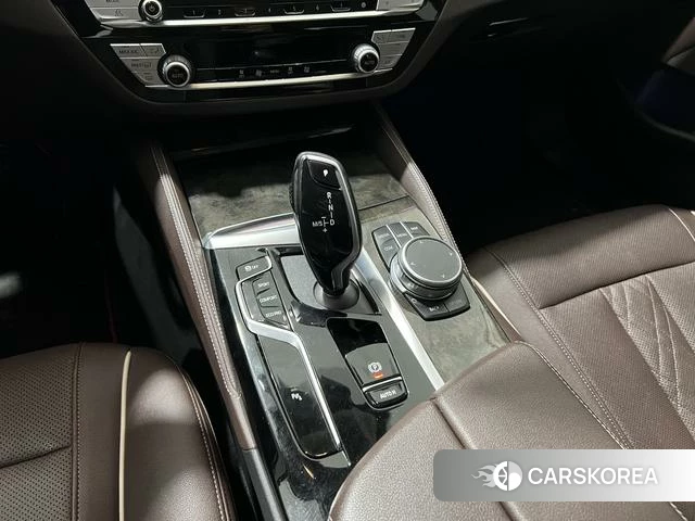 BMW 5 series 2022 Белый из Китая