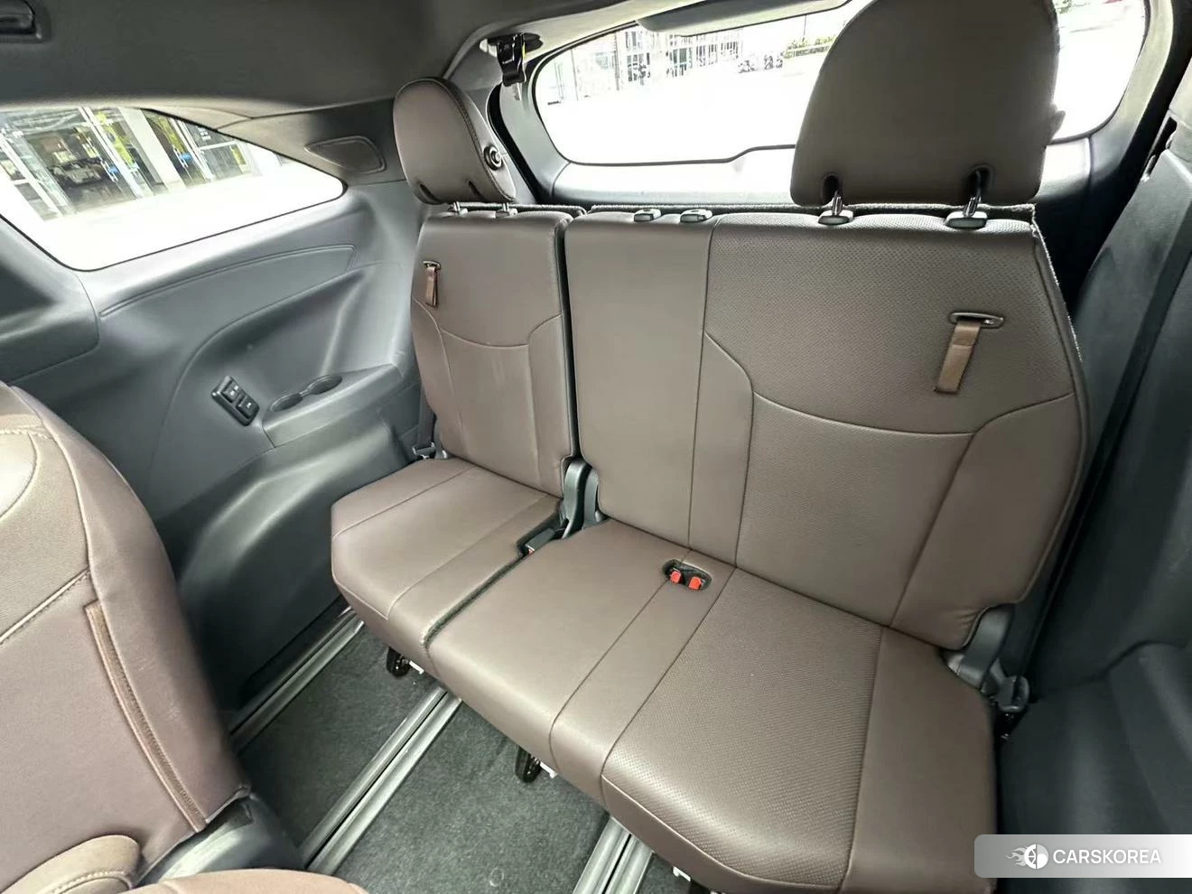 Toyota Sienna 2021 Белый из Китая