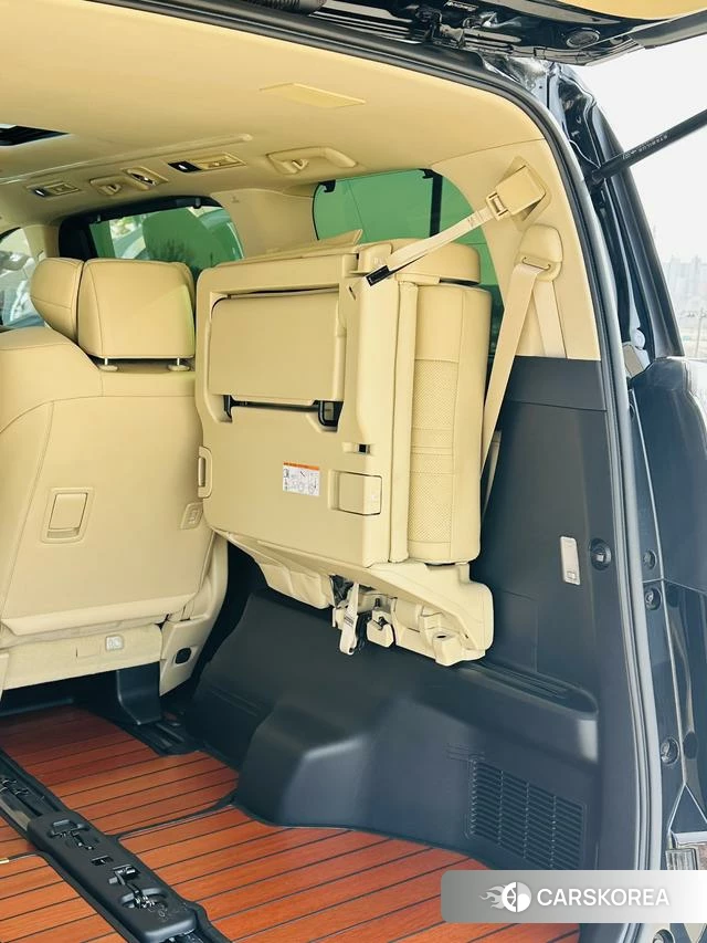 Toyota Vellfire 2021 Черный из Китая