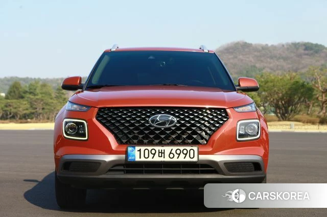 Hyundai Venue 2022 Красный из Кореи