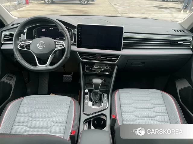 Volkswagen Tiguan L 2022 Черный из Китая