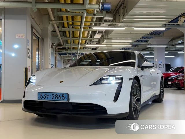 Porsche Taycan 2021 Белый из Кореи