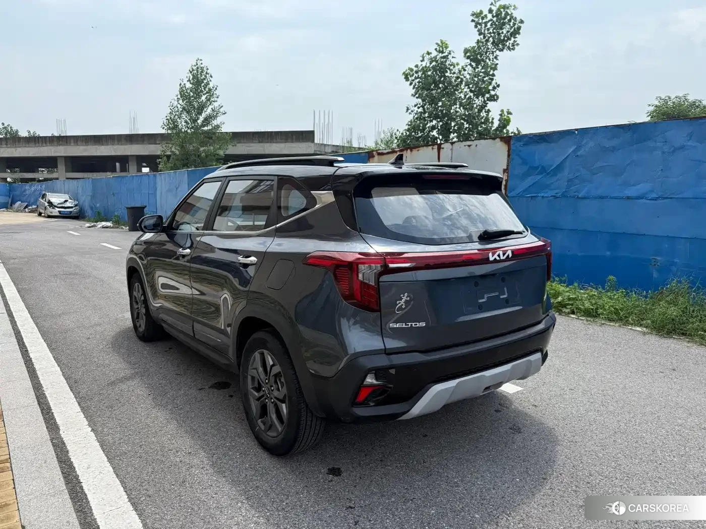 Kia Seltos 2023 Silver/gray из Китая