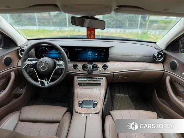 Mercedes-Benz E-Class 2023 Черный из Китая