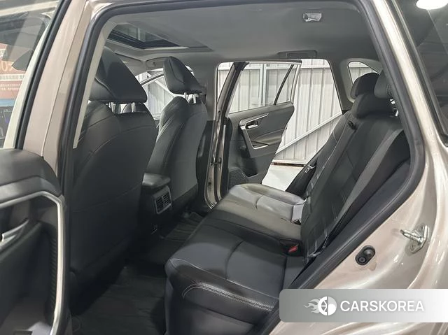 Toyota Wildlander 2021 Шампань из Китая