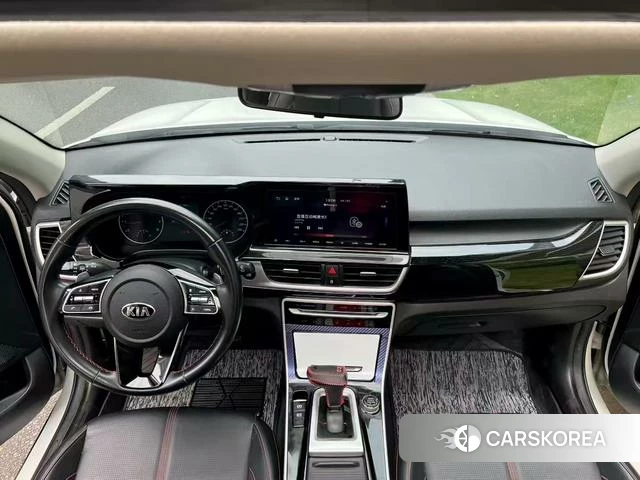 Kia KX3 2021 Белый из Китая
