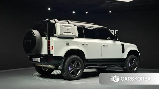 Land Rover Defender (L663) 2025 Белый из Кореи
