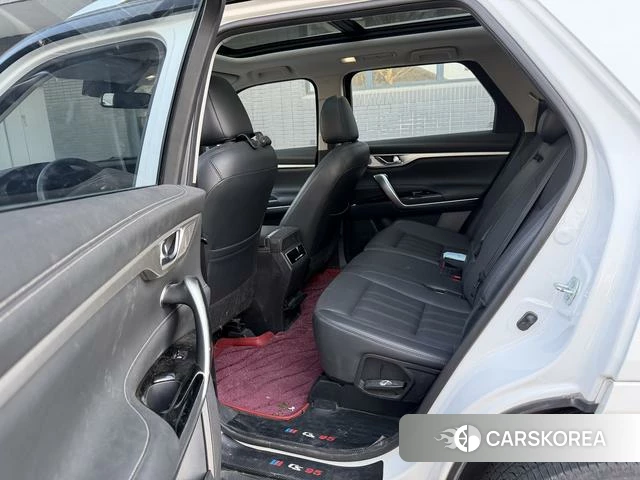 Chang'an CS95 2021 Белый из Китая
