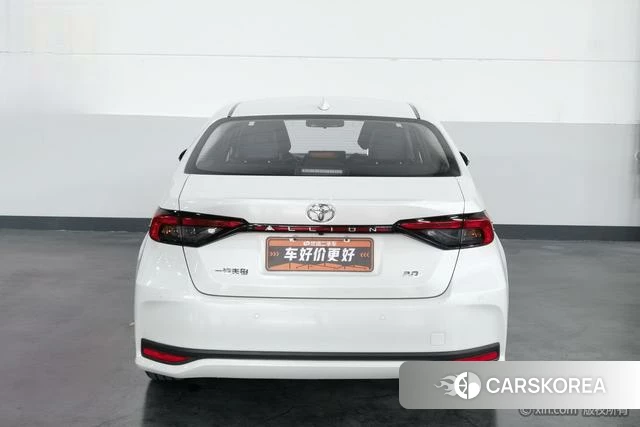 Toyota Allion 2021 Белый из Китая