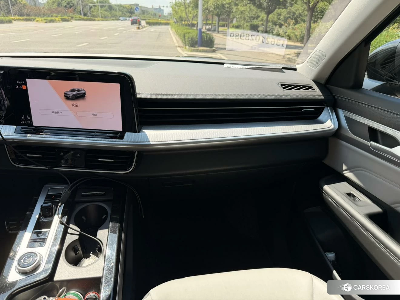 Volkswagen Tavendor 2023 Черный из Китая