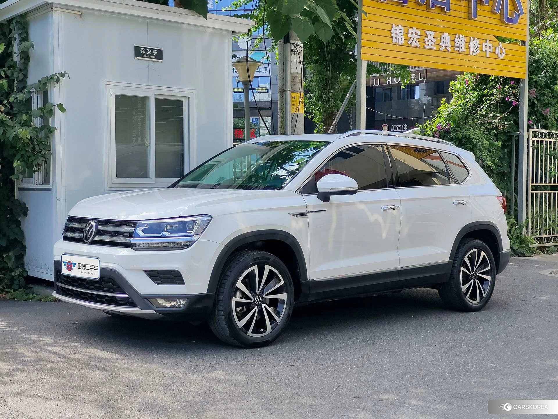Volkswagen Tharu 2020 Белый из Китая