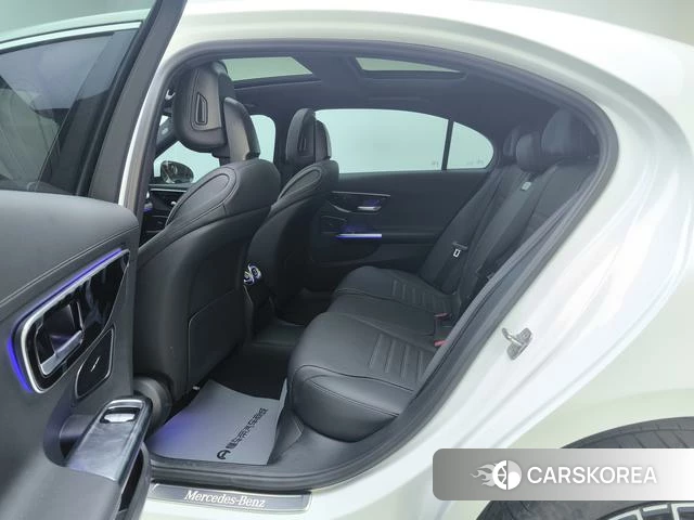 Mercedes-Benz C-class 2024 Белый из Китая