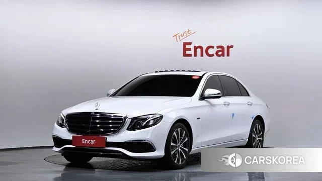 Mercedes-Benz E-Class W213 2020 Белый из Кореи