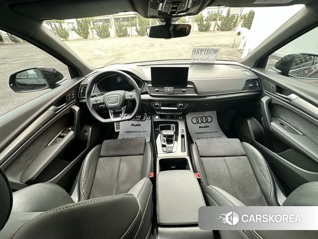 Audi Q5L 2023 Черный из Китая