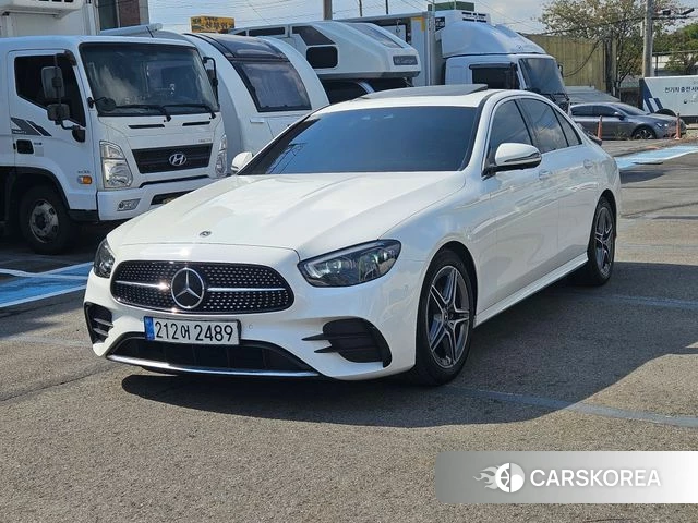 Mercedes-Benz E-Class W213 2022 Белый из Кореи