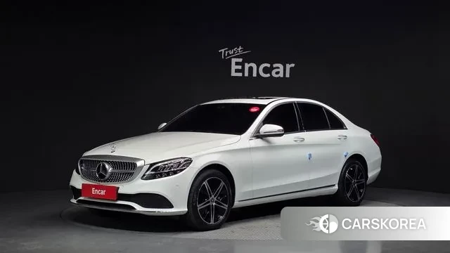 Mercedes-Benz C-Class W205 2019 Белый из Кореи