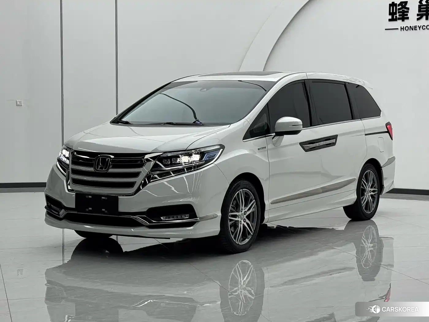 Honda Elysion 2021 Белый из Китая, фото 2