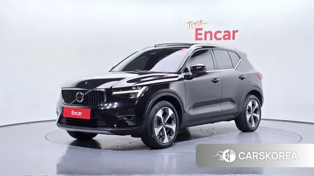 Volvo XC40 2023 Черный из Кореи