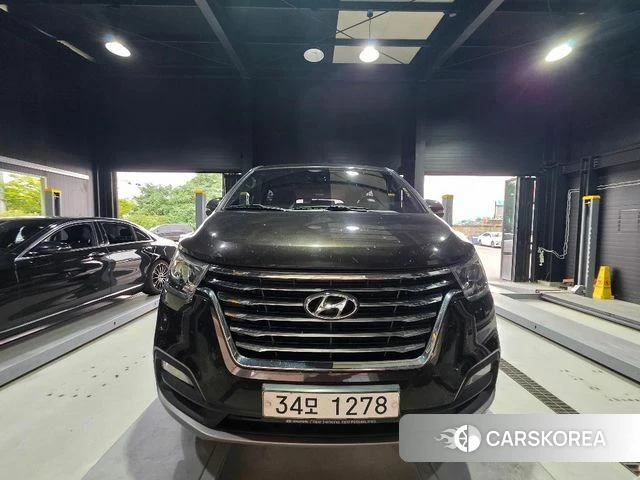 Hyundai The New Grand Starex 2018 Коричневый из Кореи