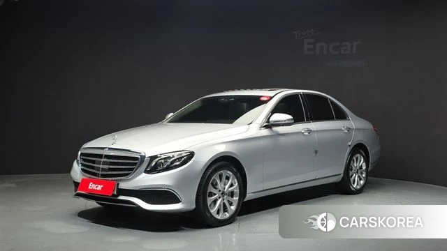 Mercedes-Benz E-Class W213 2020 Серебристо-серый из Кореи